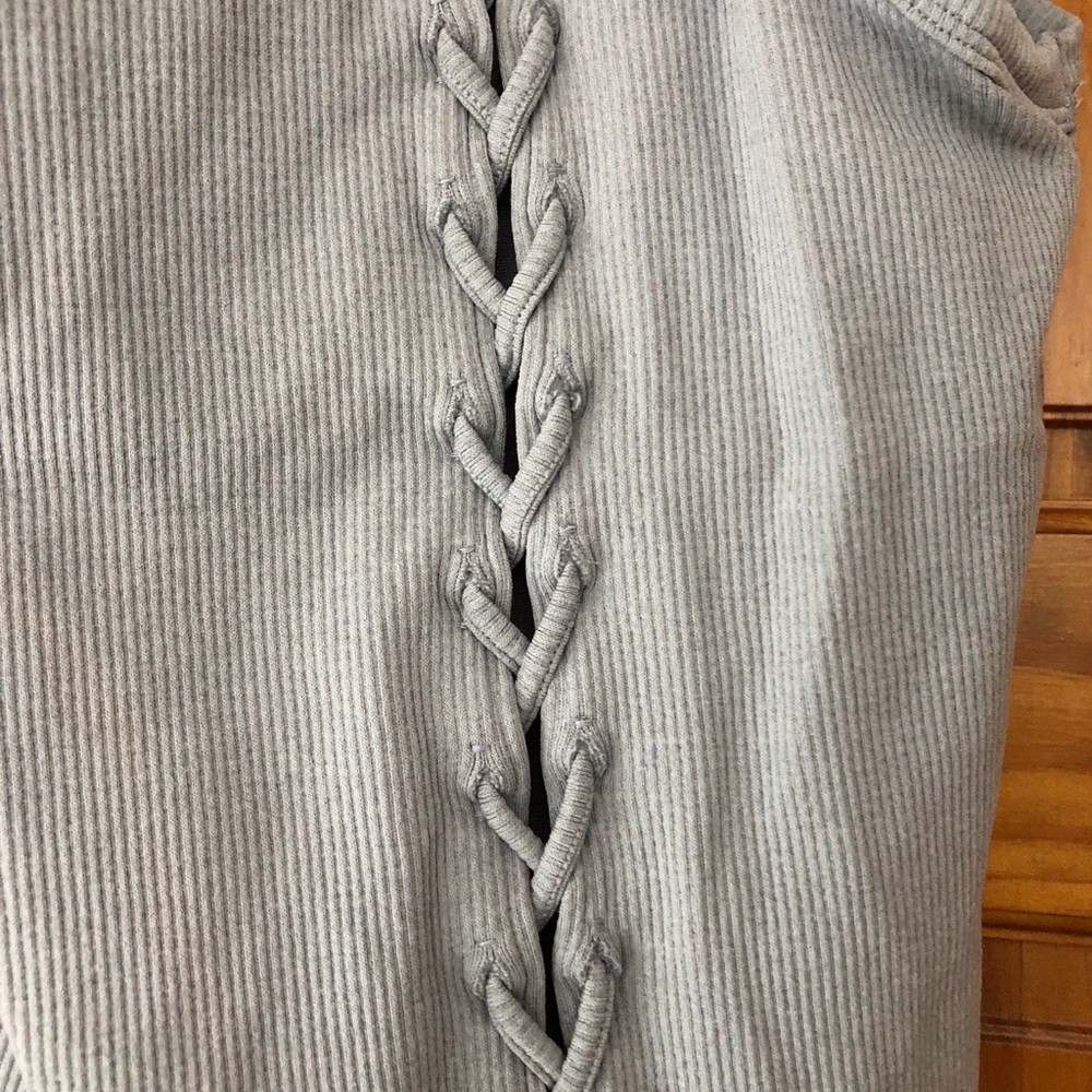 Tank top - Picture 3 of 5